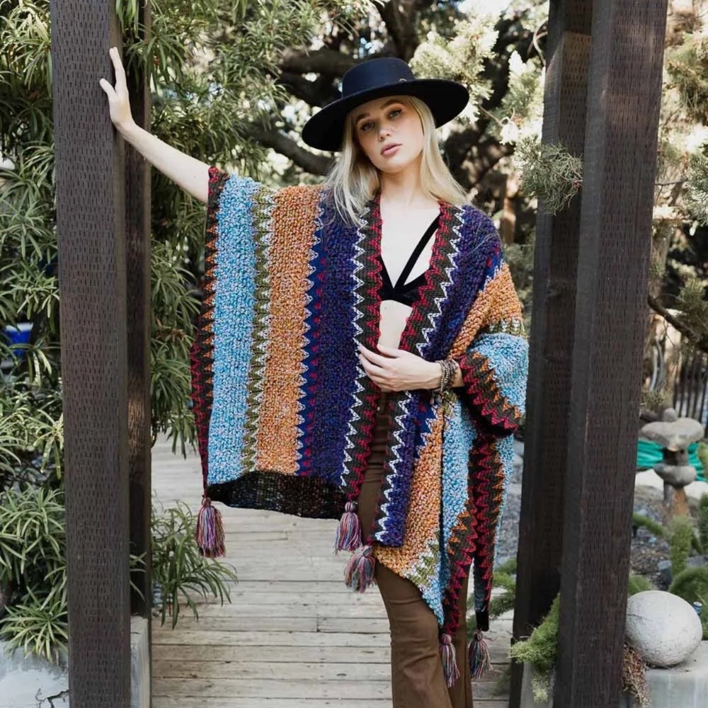NWOT - Colorful Western Bohemian Knit Poncho with Tassels